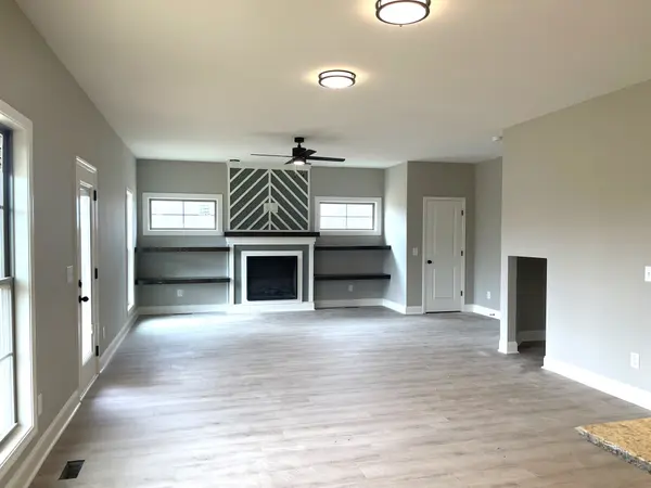 90 Miller Farm, Clarksville, TN 37043