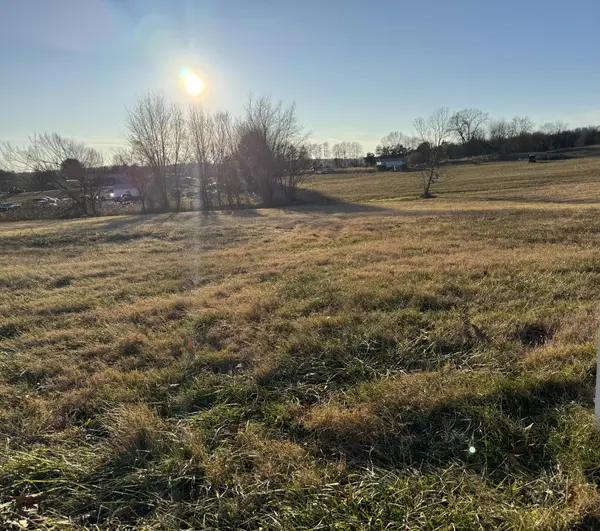 31 Short East RD, Moss, TN 38575