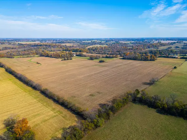 7265 Bob Carr Rd, Cross Plains, TN 37049