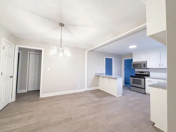 1906 Gardner Dr, Murfreesboro, TN 37130