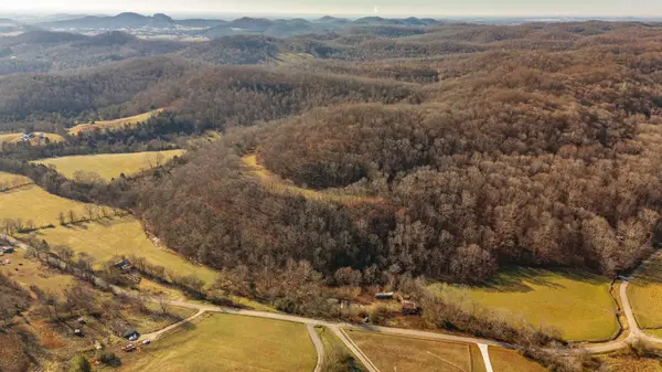 2555 Skillet Creek Rd, Hartsville, TN 37074