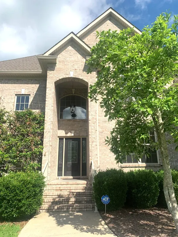 423 Carters Creek Pike, Columbia, TN 38401