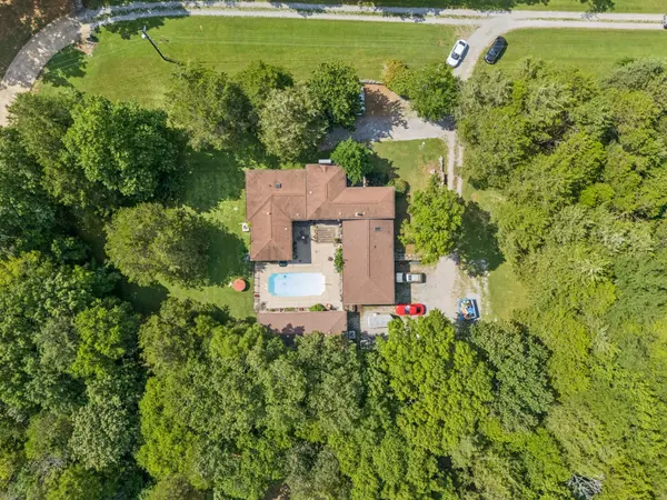 1030 Waller Rd, Brentwood, TN 37027