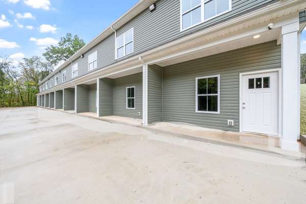 329 Cedar Ct #A, Clarksville, TN 37042
