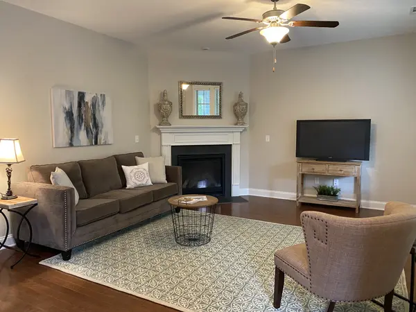 2792 Americus Dr, Thompsons Station, TN 37179