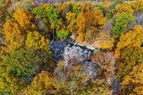 6211 Rocky Point Rd, Cookeville, TN 38506
