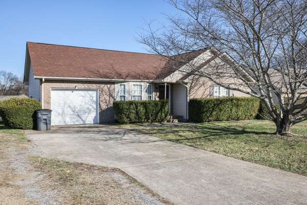 3263 Tabby Dr, Clarksville, TN 37042