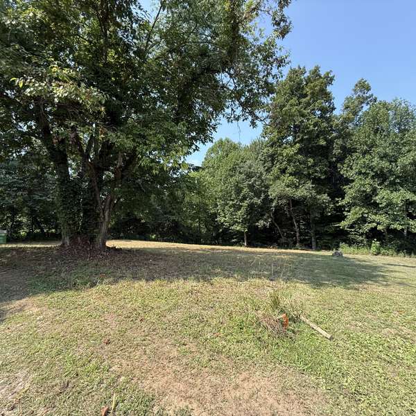 0 N College St, Red Boiling Springs, TN 37150