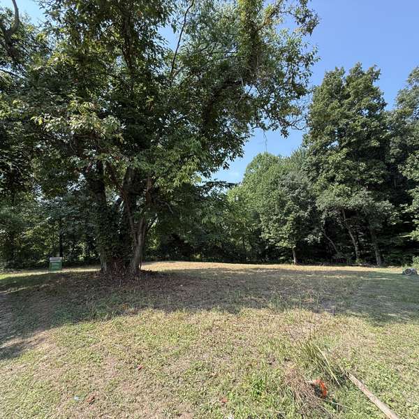 0 N College St, Red Boiling Springs, TN 37150