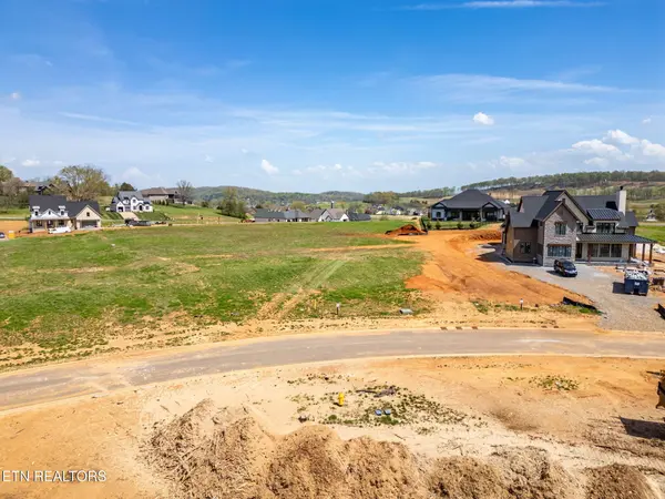 455 Firefly Drive, Loudon, TN 37774
