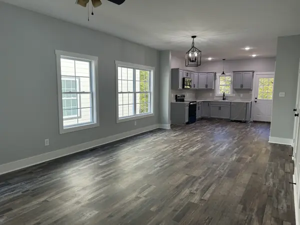 952 Greenwood Ave, Clarksville, TN 37040