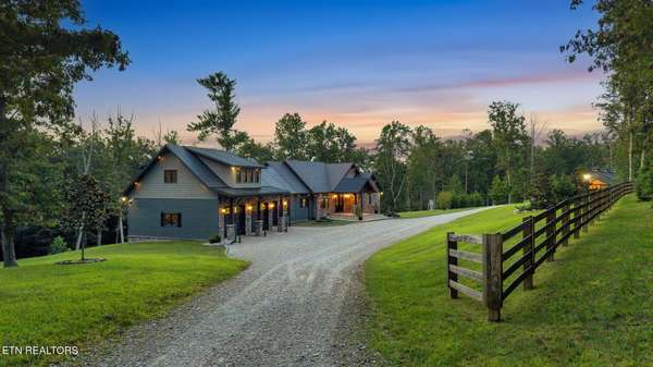 347 Charit Tr, Jamestown, TN 38556