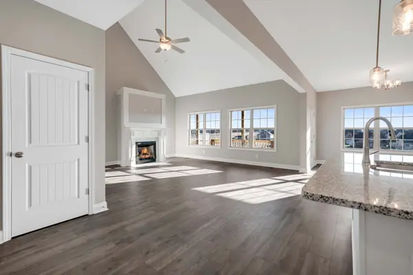 851 Shady Bluff Trail, Clarksville, TN 37043