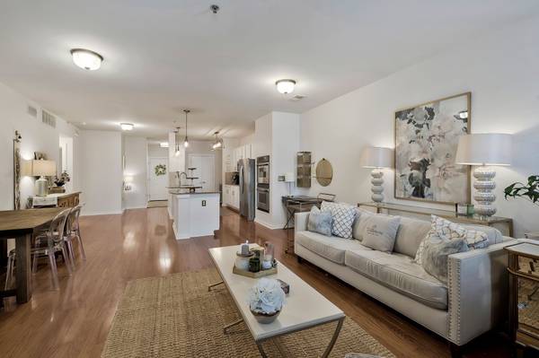 1803 Broadway #201, Nashville, TN 37203