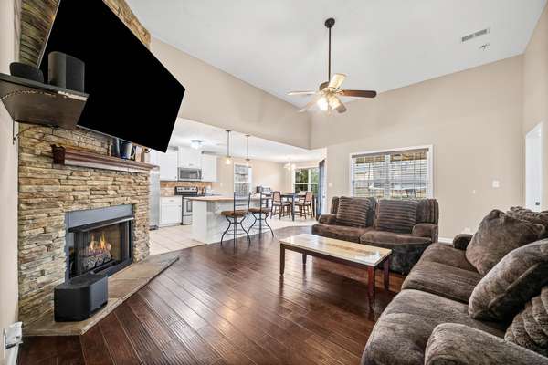 1313 Freedom Dr, Clarksville, TN 37042