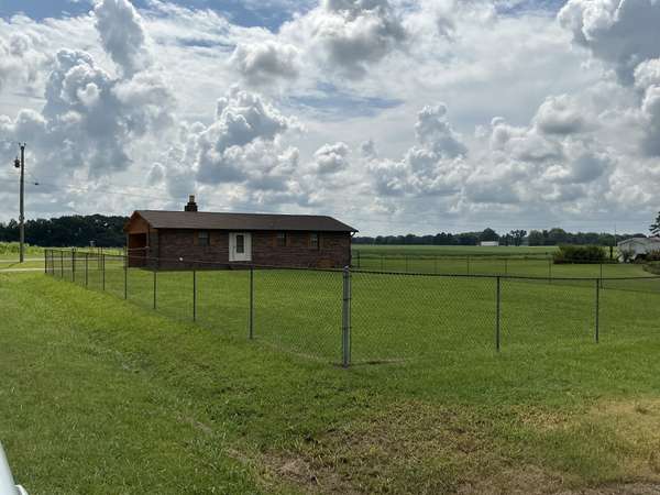 115 Jaynes Rd, Bells, TN 38006