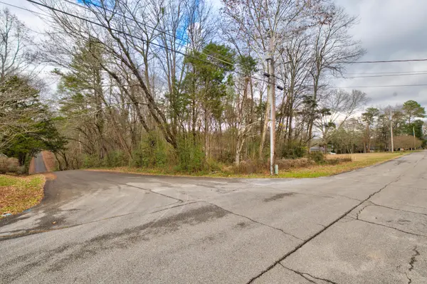 242013410 N Shore Acres Lisa Ln Road, Soddy Daisy, TN 37379
