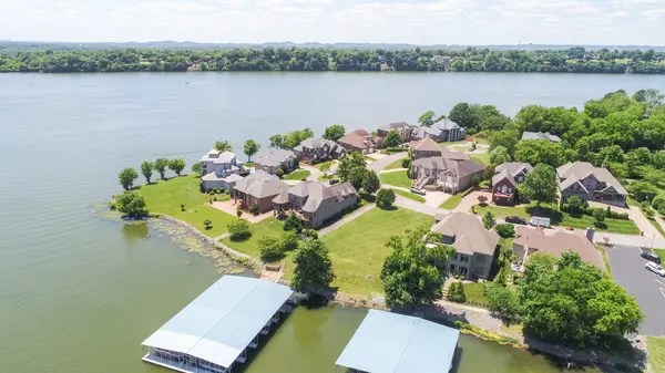 131 Lake Harbor Dr, Hendersonville, TN 37075