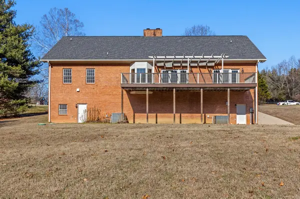7900 Clara Chase Drive, Ooltewah, TN 37363