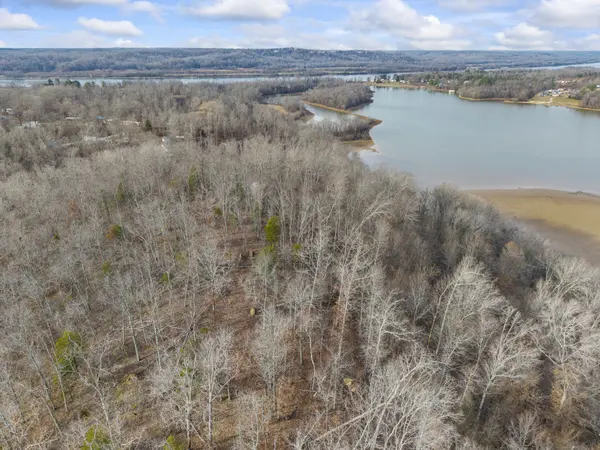 0 Toms Creek Rd, Linden, TN 37096