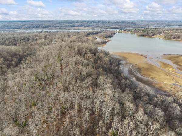 0 Toms Creek Rd, Linden, TN 37096