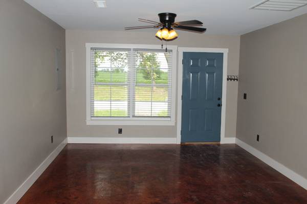 135 Jim Warren Rd, Mcminnville, TN 37110