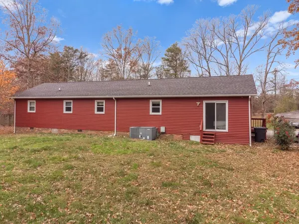 345 Eagle Nest Rd, Mcminnville, TN 37110
