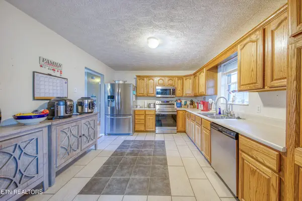 2215 Island Blvd, Sevierville, TN 37876
