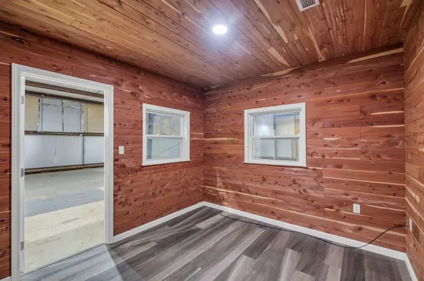 1409 Buffalo Rd, Lawrenceburg, TN 38464