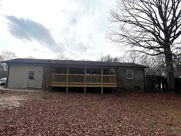 843 Cherokee Dr, New Johnsonville, TN 37134