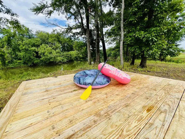 6725 Cravens Rd, Savannah, TN 38372
