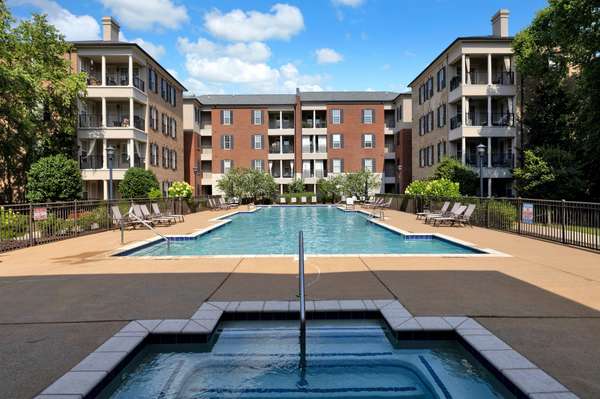 307 Seven Springs Way #305, Brentwood, TN 37027