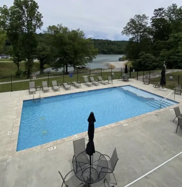 29 The Villages, La Follette, TN 37766