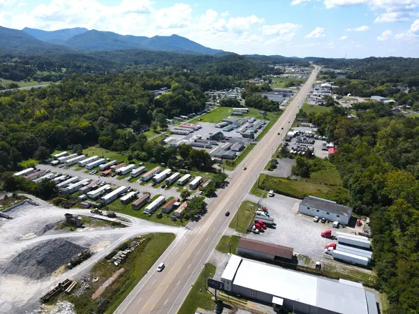 861 W Highway 25 70 #W, Newport, TN 37821