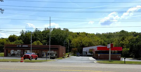861 W Highway 25 70 #W, Newport, TN 37821
