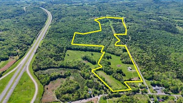 9147 Spantown Rd, Arrington, TN 37014