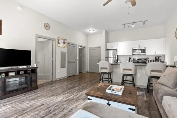 782 Riverfront Parkway #107, Chattanooga, TN 37402