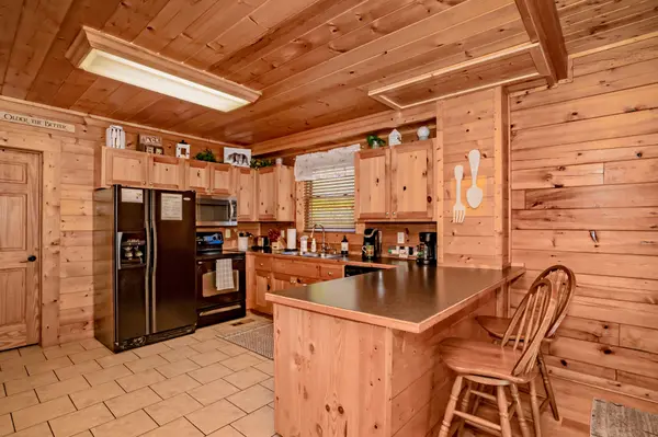 552 Blackberry Ridge Way, Pigeon Forge, TN 37863
