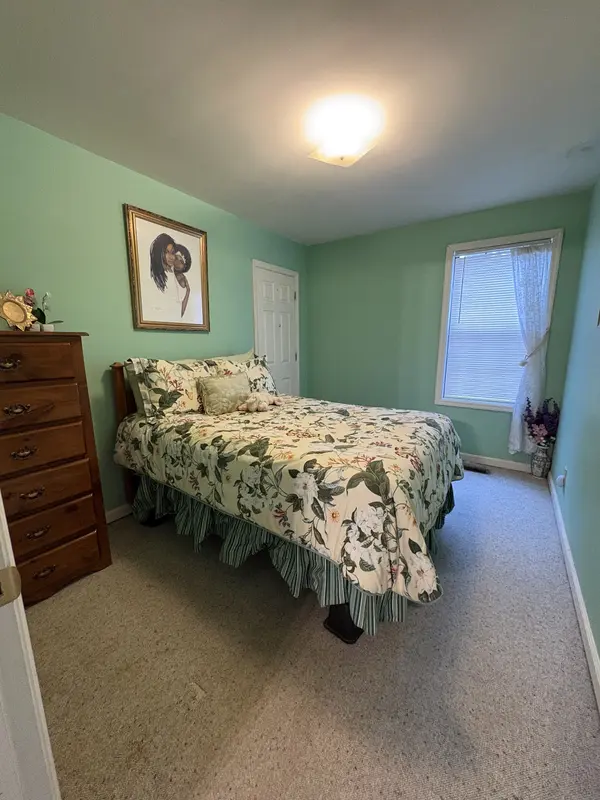 57 Palmetto Ave, Sewanee, TN 37375