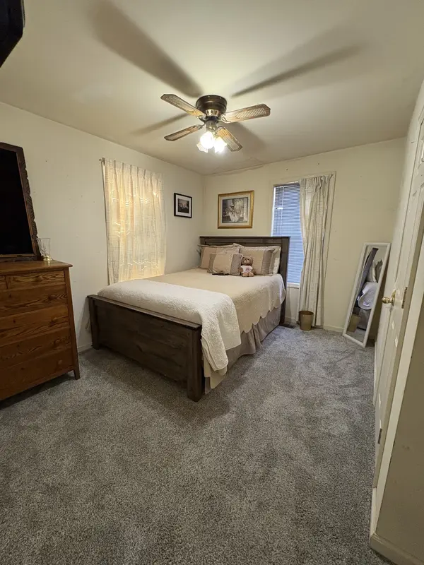 57 Palmetto Ave, Sewanee, TN 37375