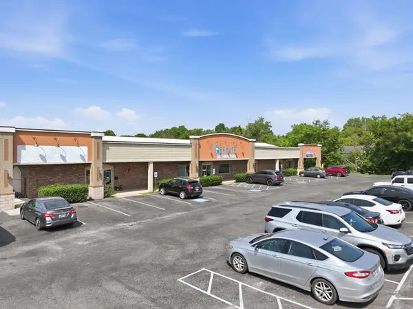875 Union St, Shelbyville, TN 37160