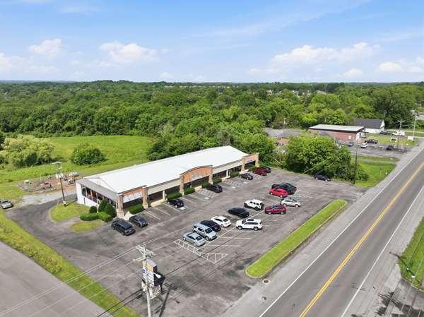 875 Union St, Shelbyville, TN 37160
