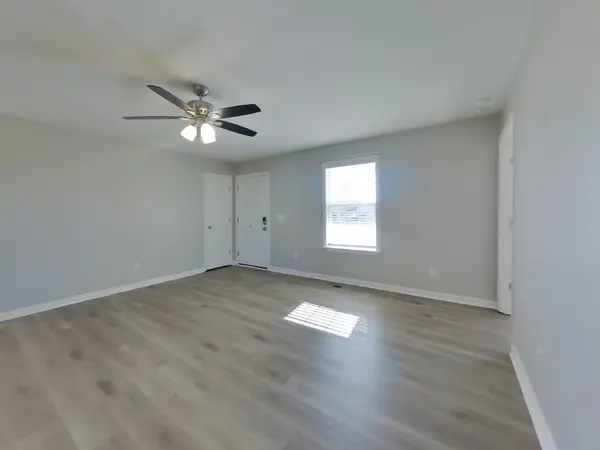 1612 Robert Rd, Columbia, TN 38401