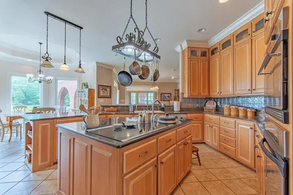 4265 CHARLIE POUNDS RD, Stantonville, TN 38379