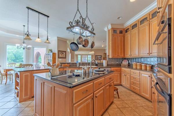 4265 CHARLIE POUNDS RD, Stantonville, TN 38379