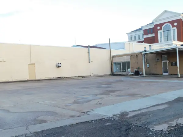 134 E Main St, Gallatin, TN 37066