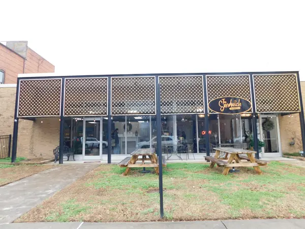 134 E Main St, Gallatin, TN 37066