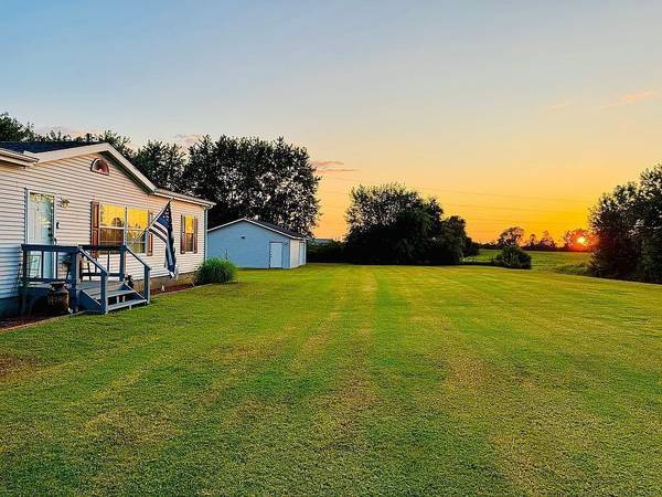 3351 E State Line Rd, Union City, TN 38261