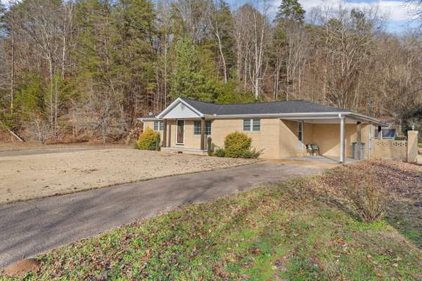 5685 County Rd 14, Waterloo, AL 35677