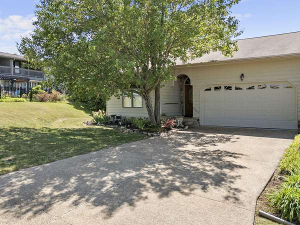 7001 Sawgrass Court, Chattanooga, TN 37416